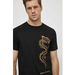 Bombažna kratka majica Armani Exchange moški, črna barva - črna. Kratka majica iz kolekcije Armani Exchange, izdelana iz pletenine, prijetne na otip. Model iz izjemno udobne bombažne tkanine.