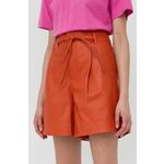 Usnjene kratke hlače Gestuz žensko, - oranžna. Kratke hlače iz kolekcije Gestuz. Model izdelan iz naravnega usnja.