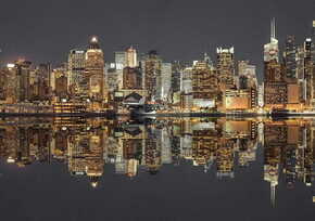 Schmidt Puzzle Nebotičniki v New Yorku ponoči 1500 kosov