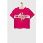 Otroška bombažna kratka majica Guess roza barva - roza. Otroške kratka majica iz kolekcije Guess. Model izdelan iz pletenine s potiskom. Model iz izjemno udobne bombažne tkanine.