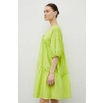 Obleka Gestuz zelena barva - zelena. Obleka iz kolekcije Gestuz. Model izdelan iz enobarvne tkanine. Lahkoten in prijeten material, namenjen toplejšim letnim časom.