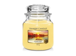 Yankee Candle rumena dišeča sveča Autumn Sunset Klasična srednja