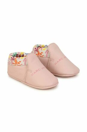 Usnjeni čevlji za dojenčka Marc Jacobs roza barva - roza. Čevlji za dojenčka iz kolekcije Marc Jacobs. Model izdelan iz naravnih ščetin.