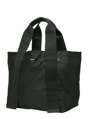 Torbica Calvin Klein črna barva - črna. Velika nakupovalna torbica iz kolekcije Calvin Klein. Model brez zapenjanja