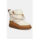 Snežke Puma Snowbae Suede Wns rjava barva, 402175 - rjava. Snežke iz kolekcije Puma. Model je izdelan iz tekstilnega materiala. Model z gumijastim podplatom, ki je trpežen in odporen na poškodbe.