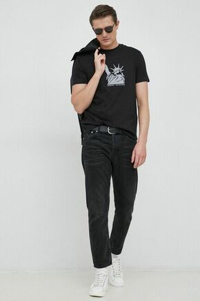 Bombažna kratka majica Armani Exchange črna barva - črna. Kratka majica iz kolekcije Armani Exchange. Model izdelan iz pletenine s potiskom. Visokokakovosten