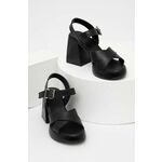 Usnjeni sandali Answear Lab X limited collection SISTERHOOD črna barva - črna. Sandali iz kolekcije Answear Lab. Model izdelan iz naravnega usnja. Model je enostaven za čiščenje in vzdrževanje.