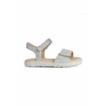 Geox otroške sandale - srebrna. Otroški sandali iz kolekcije Geox. Model izdelan iz kombinacije semiš usnja in organskega usnja.