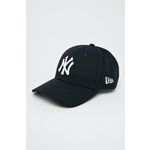New Era kapa Yankees - mornarsko modra. Kapa s šiltom vrste baseball iz kolekcije New Era. Model izdelan iz enobarvne tkanine.