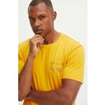 Kratka majica Medicine moški, rumena barva - rumena. Kratka majica iz kolekcije Medicine. Model izdelan iz pletenine s potiskom.