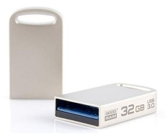 GoodRAM 32GB USB ključ