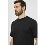Bombažna kratka majica Calvin Klein moški, črna barva - črna. Kratka majica iz kolekcije Calvin Klein, izdelana iz enobarvne pletenine. Model iz zračne bombažne tkanine.
