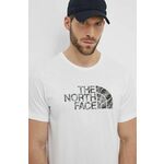 Bombažna kratka majica The North Face moški, bela barva - bela. Kratka majica iz kolekcije The North Face, izdelana iz tanke, elastične pletenine. Model iz izjemno udobne in zračne tkanine je idealen za toplejše letne čase.