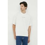 Bombažna kratka majica Lacoste bela barva - bela. Kratka majica iz kolekcije Lacoste, izdelana iz tanke, elastične pletenine. Model iz izjemno udobne bombažne tkanine, ki je zračna.