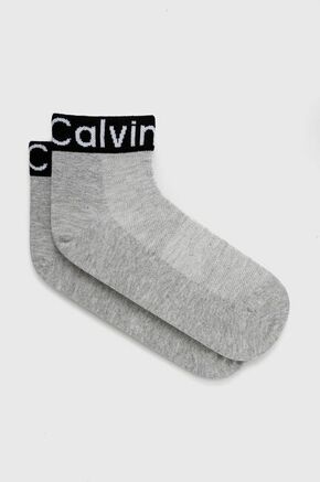 Calvin Klein nogavice - siva. Kratke nogavice iz zbirke Calvin Klein. Model iz elastičnega materiala.