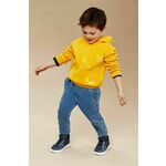 Otroški pulover Mayoral rumena barva, s kapuco - rumena. Otroški pulover s kapuco iz kolekcije Mayoral. Model izdelan iz pletenine s potiskom.
